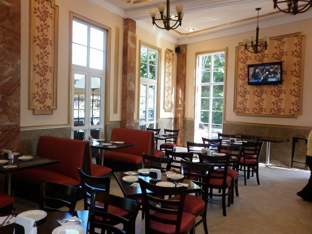 Hotel Victoria Mérida Exterior foto The interior of the restaurant