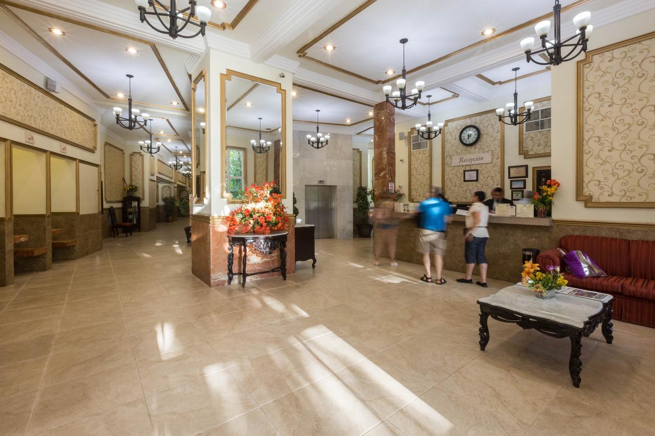Hotel Victoria Mérida Exterior foto Lobby